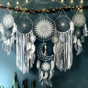 Tenture macramé bohème, composition murale capteurs de rêves — VITALIA PARIS