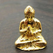 Mini statue Bouddha Sakyamuni en laiton dore, posture de meditation — VITALIA PARIS